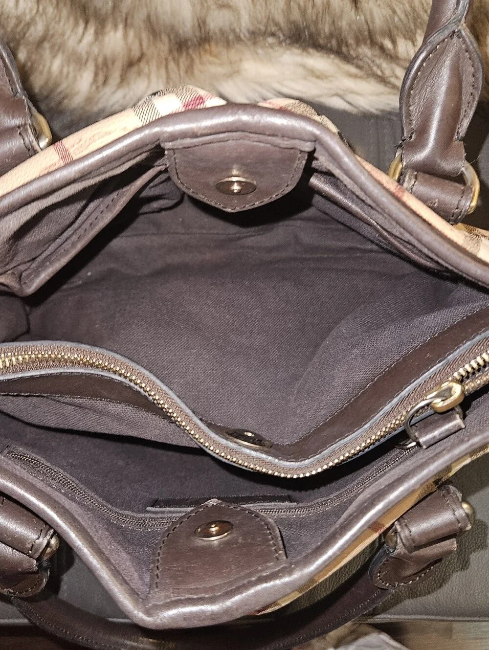 Burberry Classic Tote